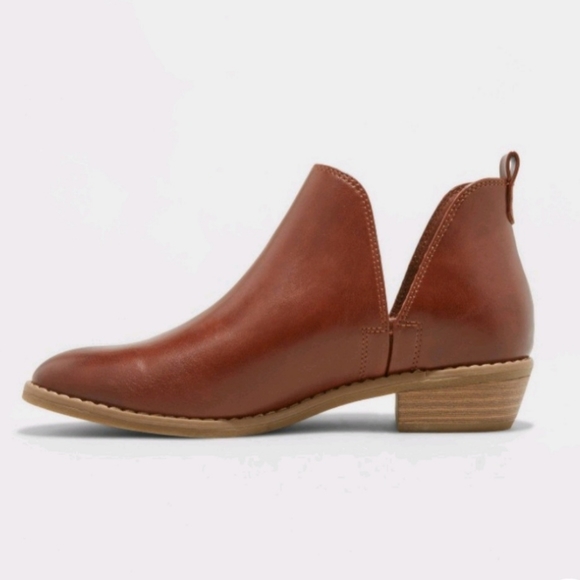 Cognac Brown booties NWT - Picture 6 of 6